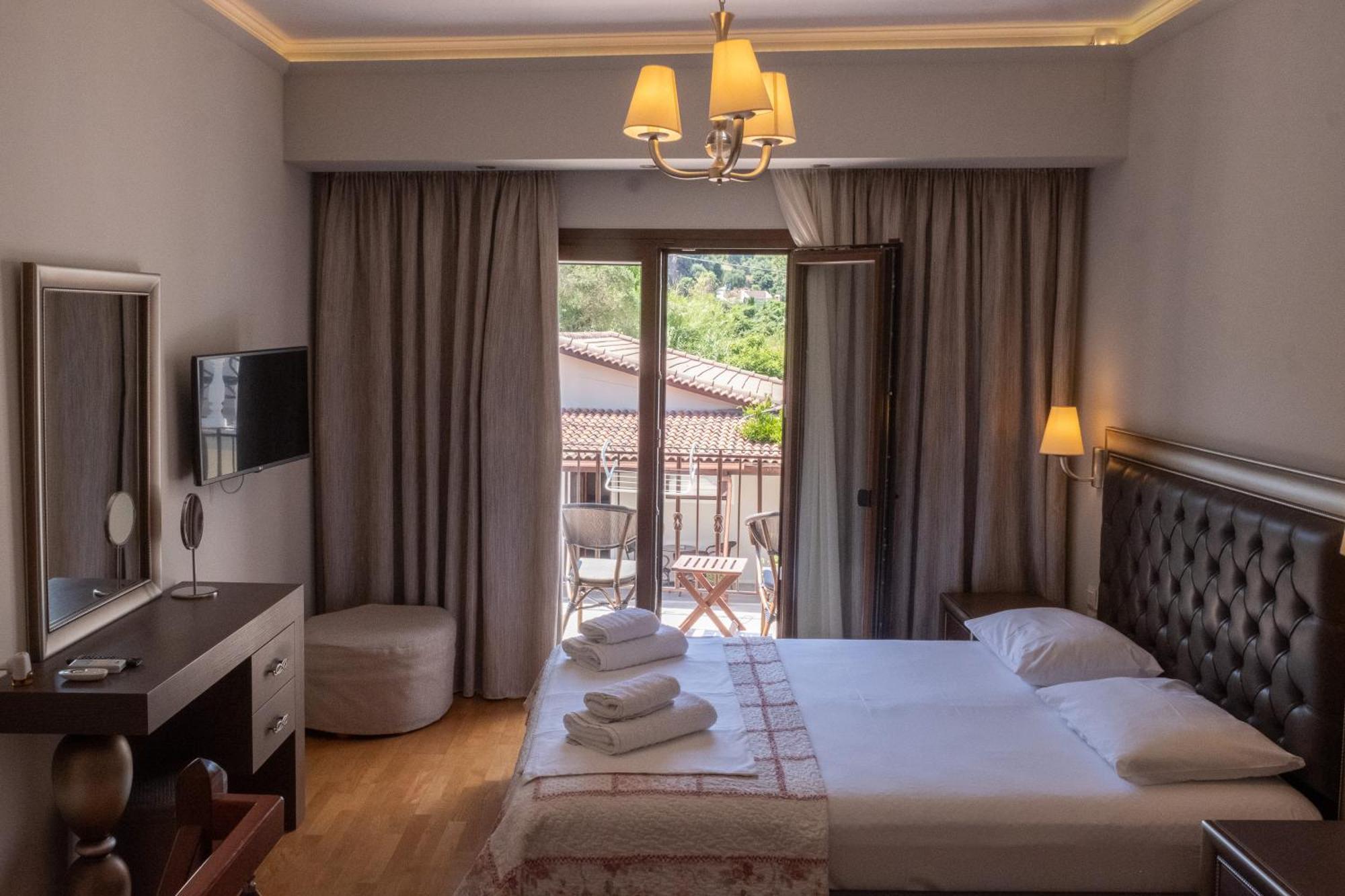 Sekreto - "S" Maisonettes & Studios Adults Only Parga Exteriör bild