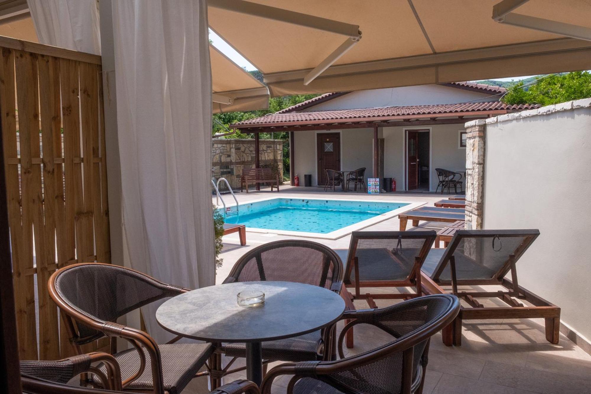 Sekreto - "S" Maisonettes & Studios Adults Only Parga Exteriör bild