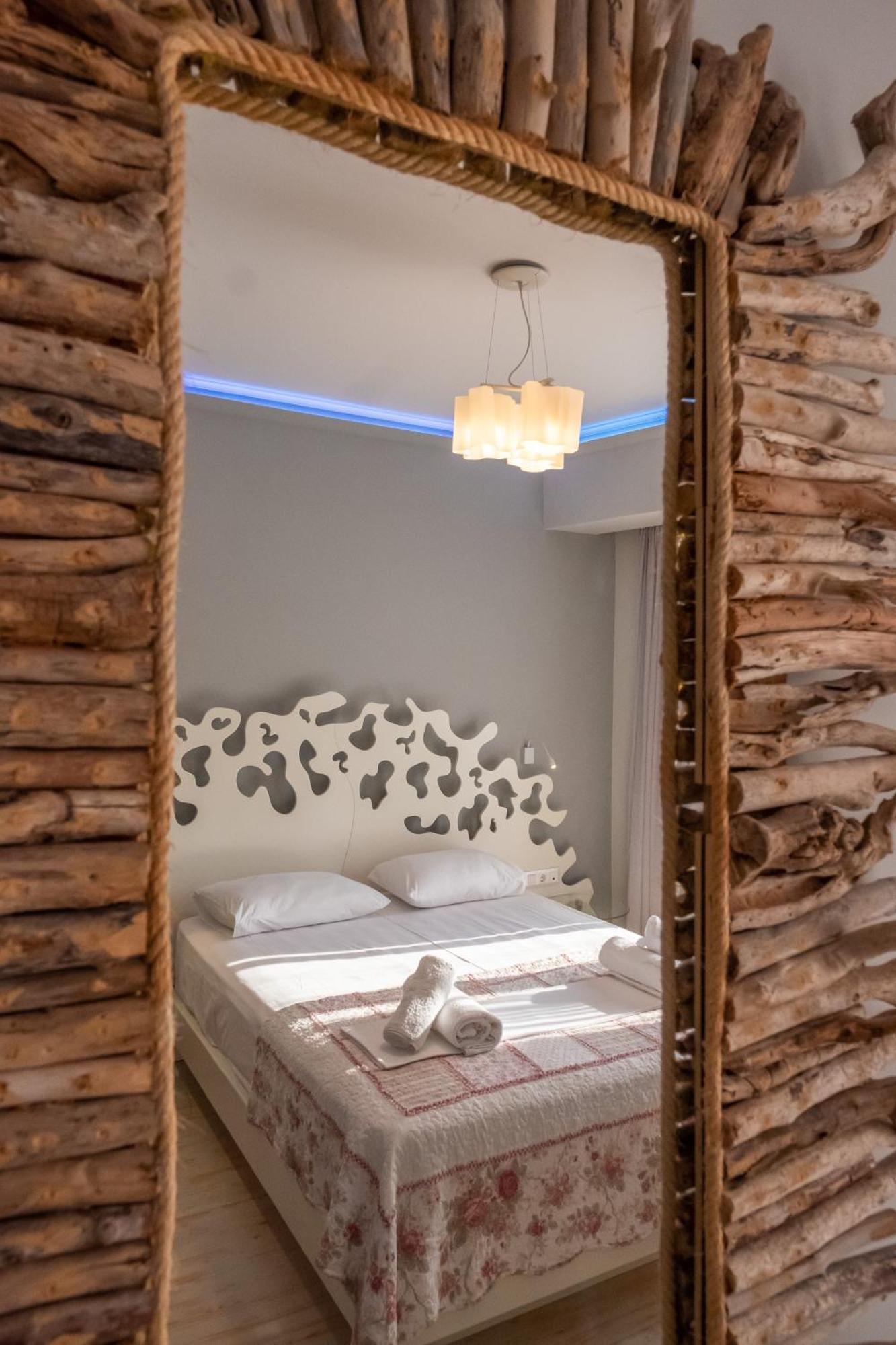 Sekreto - "S" Maisonettes & Studios Adults Only Parga Exteriör bild
