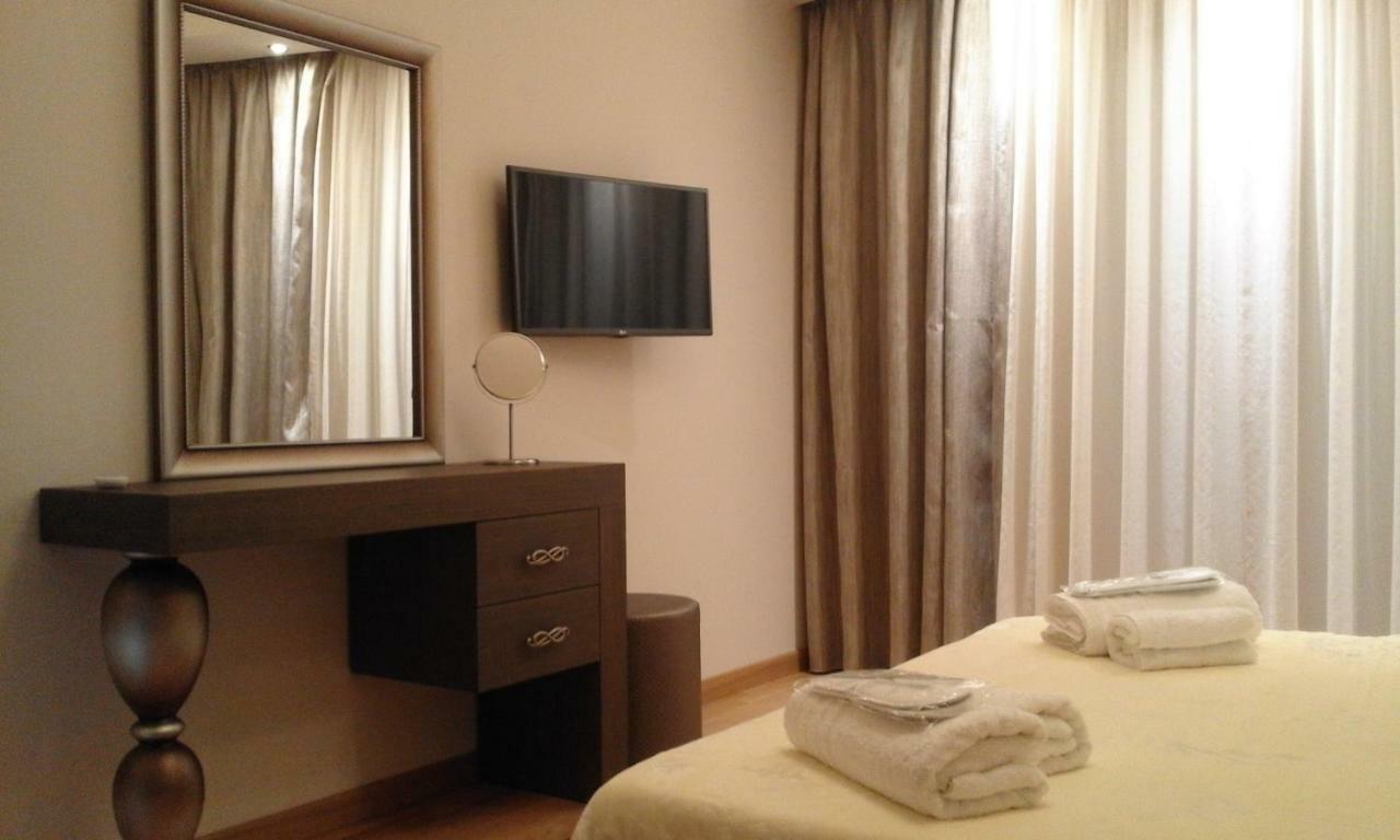 Sekreto - "S" Maisonettes & Studios Adults Only Parga Exteriör bild